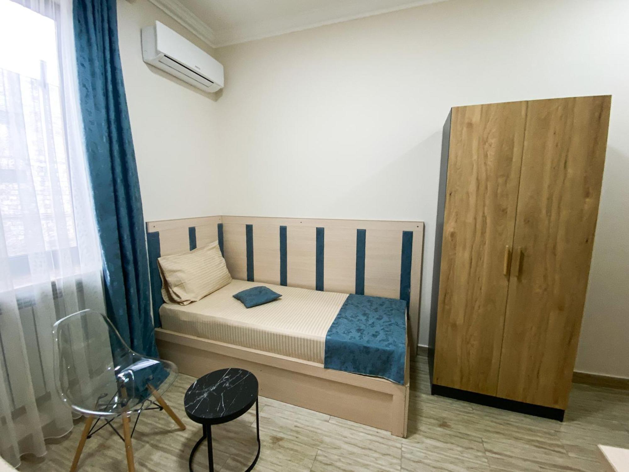 Alex Hotel Yerevan Exterior photo