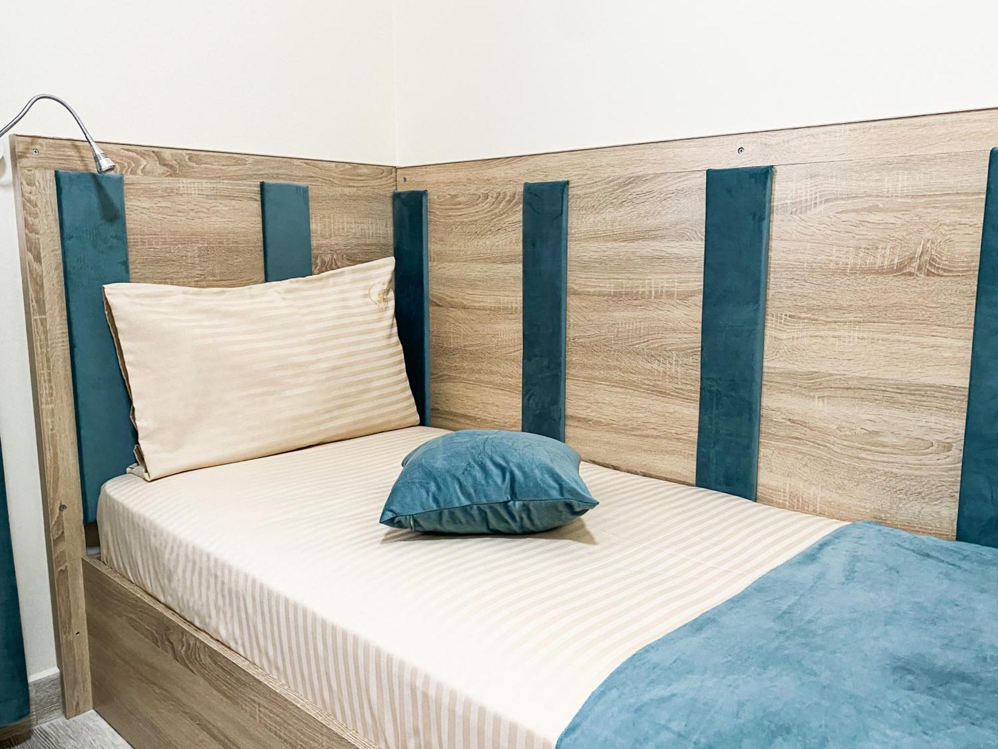Alex Hotel Yerevan Exterior photo